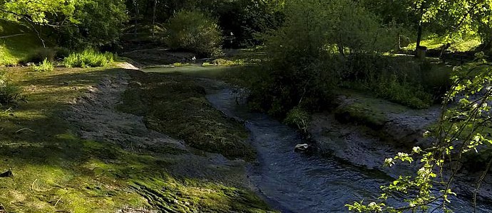 Abiertas las Compuertas del Nacimiento del Ebro