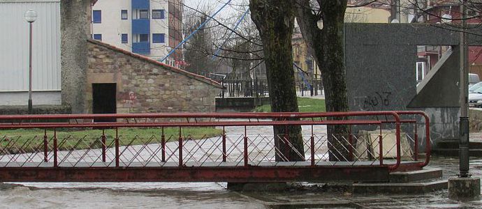 Aumenta el caudal de los ros por la lluvia y el desnieve