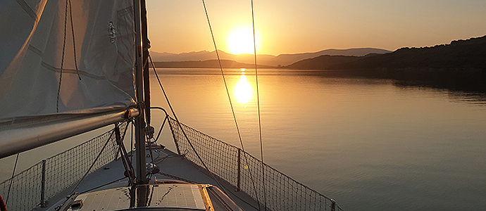 El Embalse del Ebro acumula mes y medio de generosas aportaciones