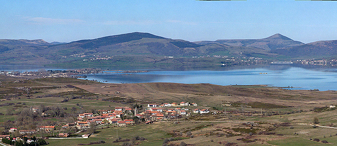 El Embalse del Ebro supera las medias historicas.