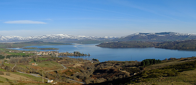 El Embalse del Ebro supera las medias historicas.