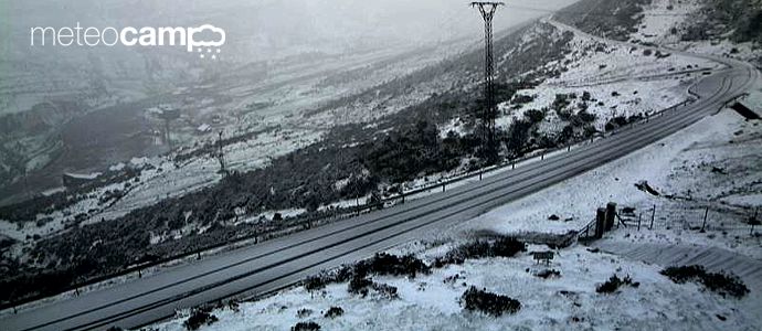 Nieve en  Alto Campoo y agua de Mayo en la comarca