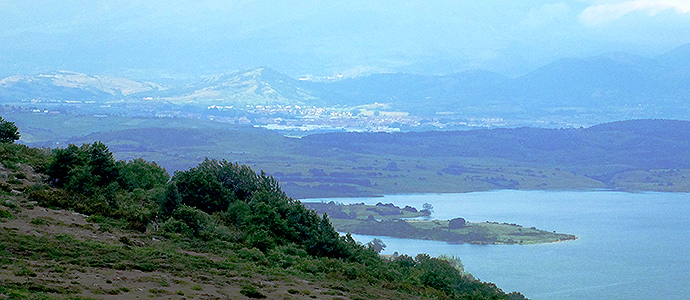 Por fin abren las compuertas del Embalse del Ebro