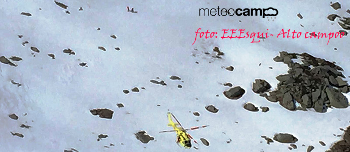 Rescatado un esquiador accidentado en la arista de Pico Tres Mares