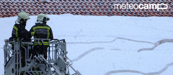 Vdeo Reinosa 27 - 30 cm de nieve acumulada aproximadamente